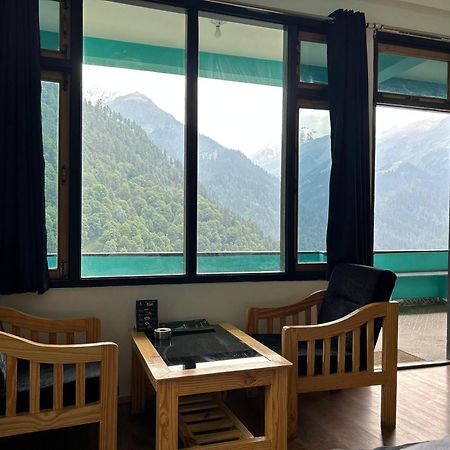 Aman Resort, Tosh Village, Himachal Pradesh Exteriör bild