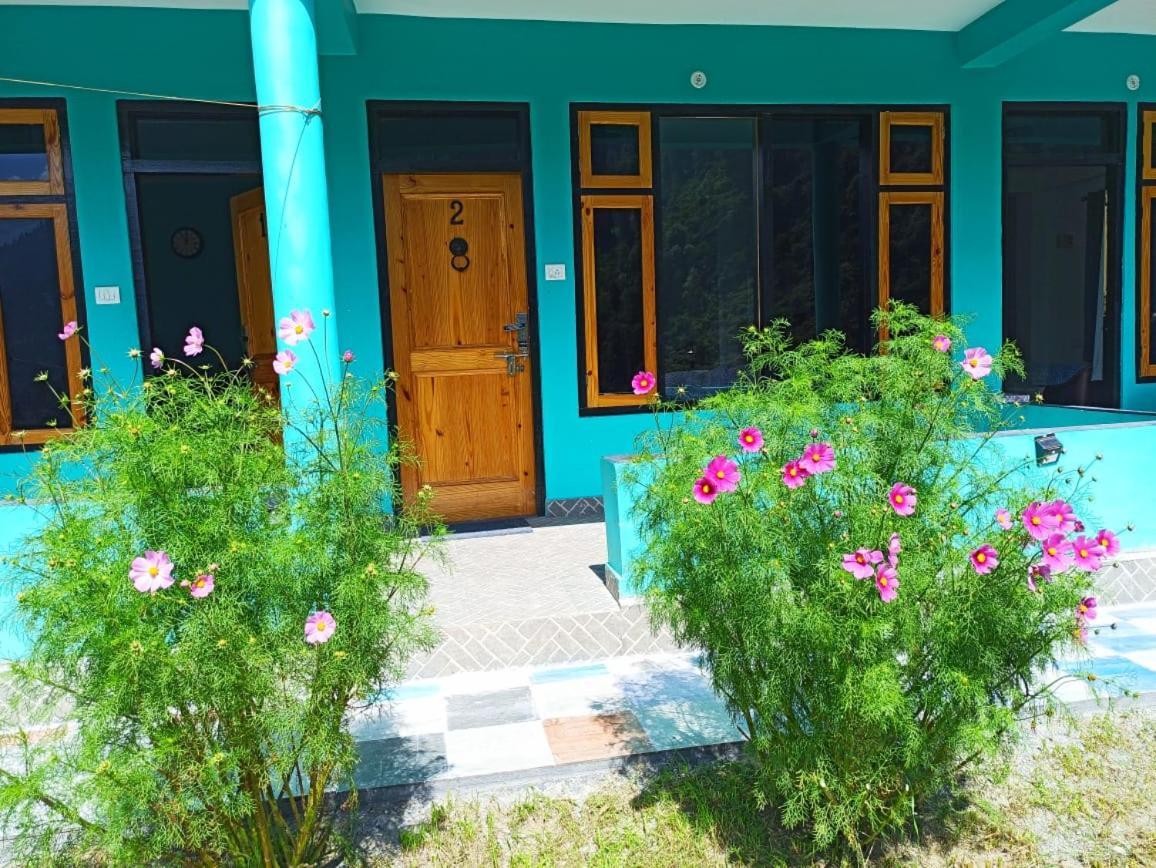 Aman Resort, Tosh Village, Himachal Pradesh Exteriör bild