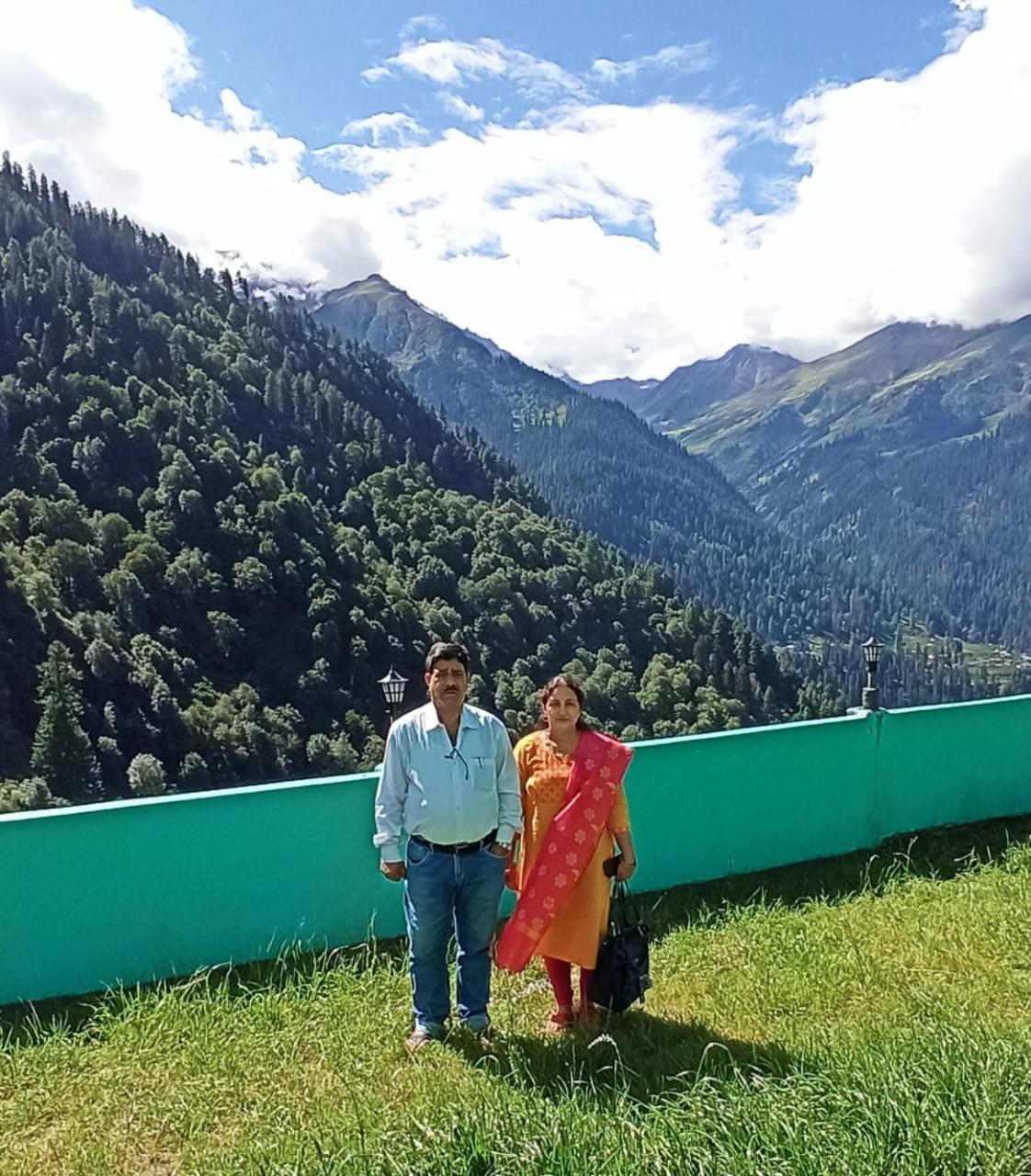 Aman Resort, Tosh Village, Himachal Pradesh Exteriör bild